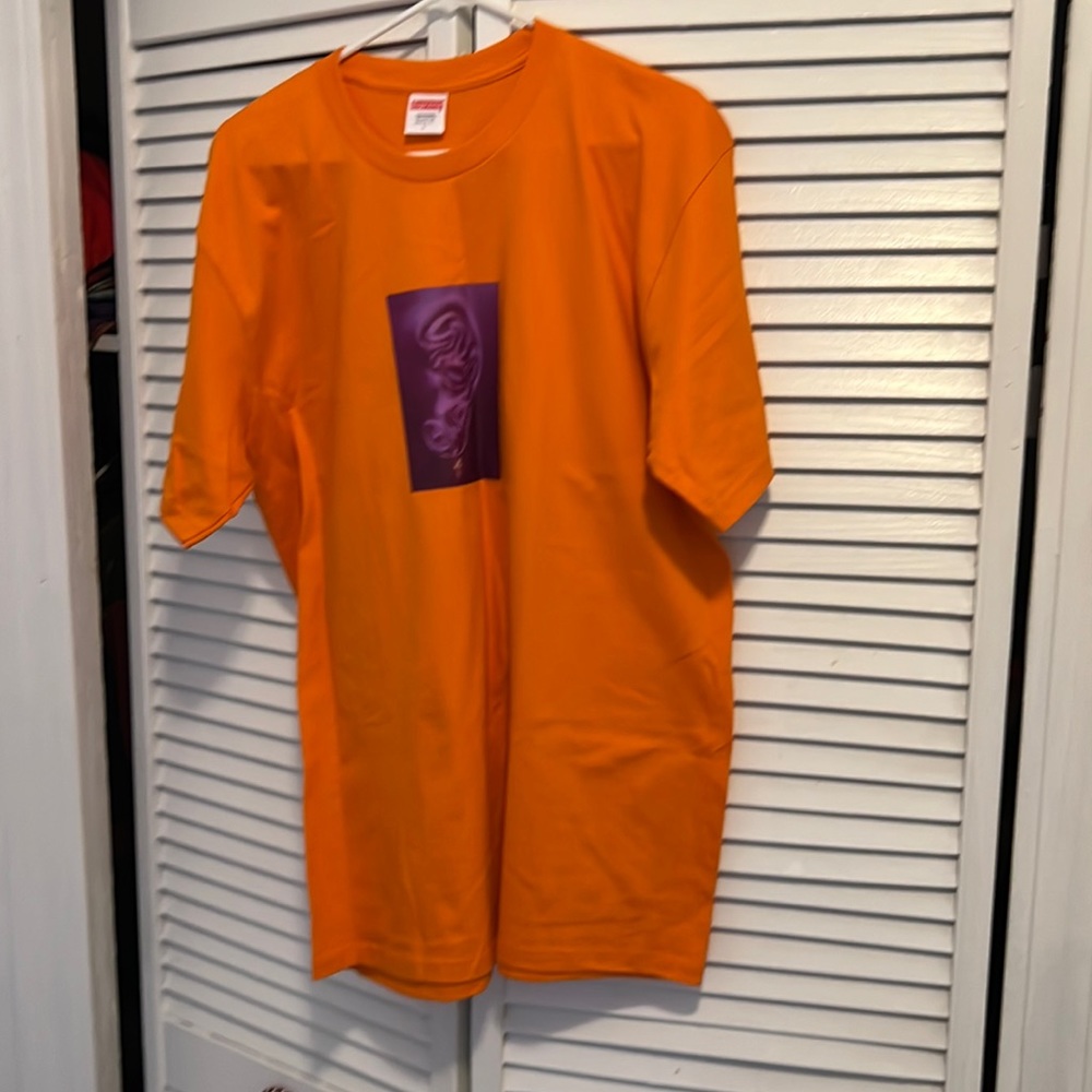 ☣️NWT Supreme Ear Tee☣️